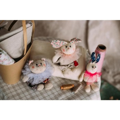 Интерьерная кукла «Котик неженка» ручной работы