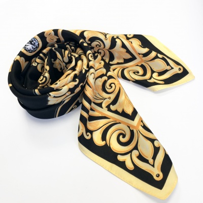 Платок «Златоустовская гравюра» с ручной подшивкой